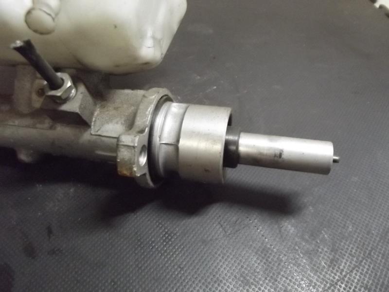 Maitre cylindre (freinage) FORD MONDEO 2 Essence - 1