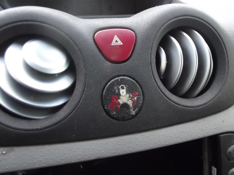 Bouton de warning CITROEN C3 1 PHASE 1 Diesel - 1