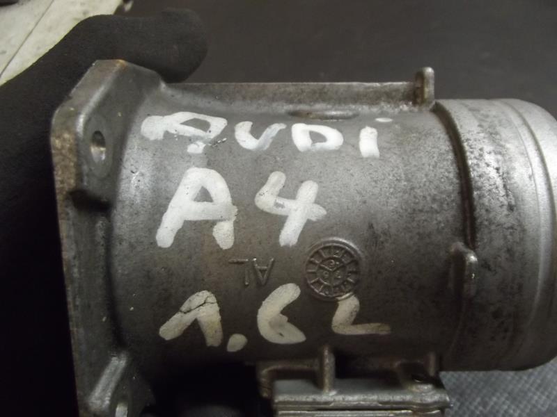 Debitmetre AUDI A4 1 PHASE 1 Essence - 1