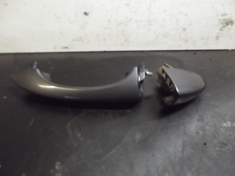 Poignee porte arriere droit BMW X5 E53 Diesel - 1