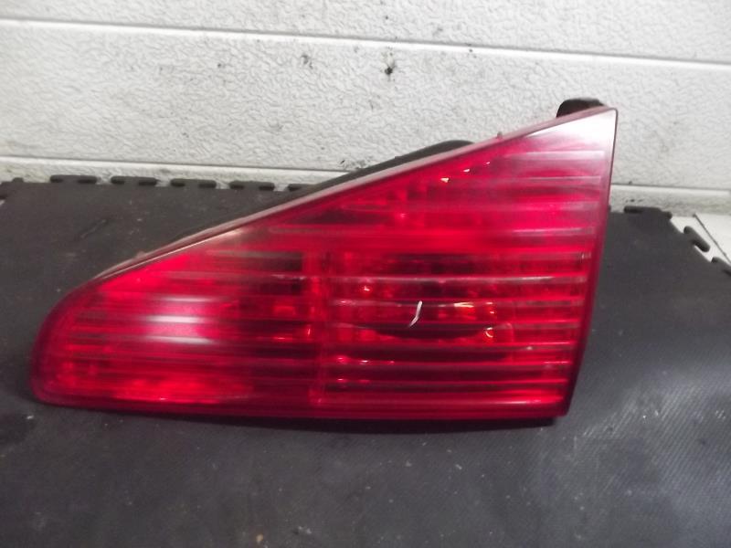 Feu arriere secondaire droit (feux) PEUGEOT 607 PHASE 1 Essence - 1