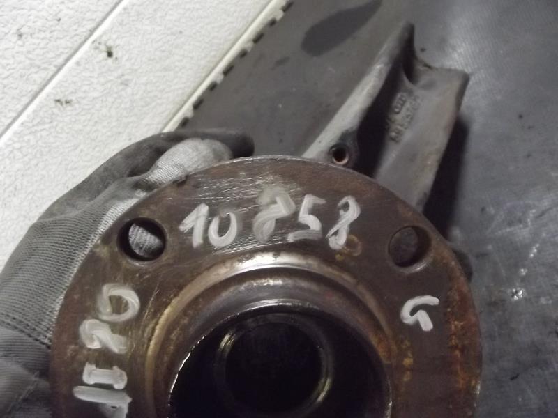 Fusee avant gauche AUDI 80 3 PHASE 2 Essence - 1