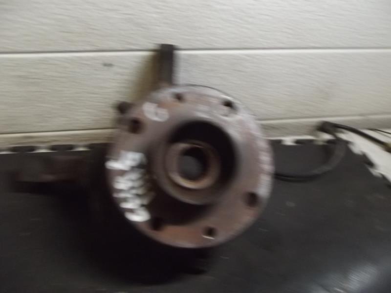 Fusee avant gauche RENAULT CLIO 2 PHASE 2 Diesel - 1