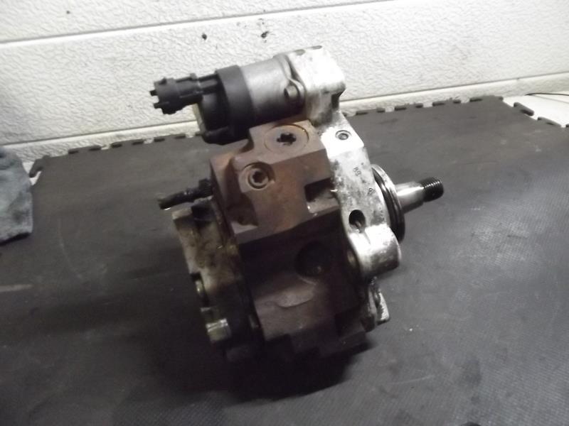 Pompe à injection RENAULT LAGUNA 2 PHASE 2 BREAK Diesel - 1