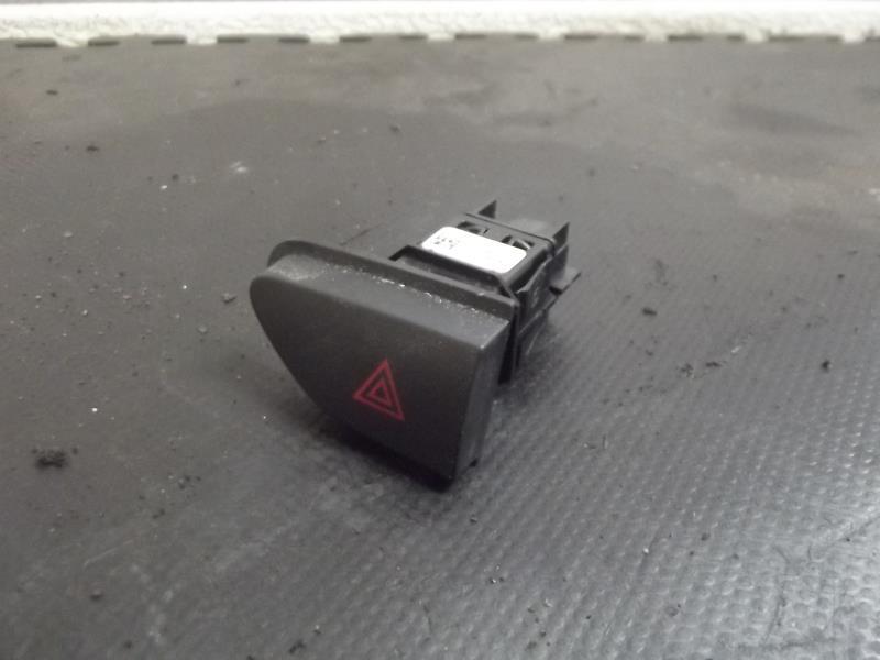 Bouton de warning DACIA DUSTER 1 PHASE 2 Essence - 1