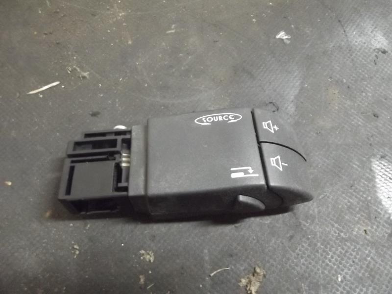 Commande autoradio RENAULT LAGUNA 2 PHASE 1 Diesel - 1