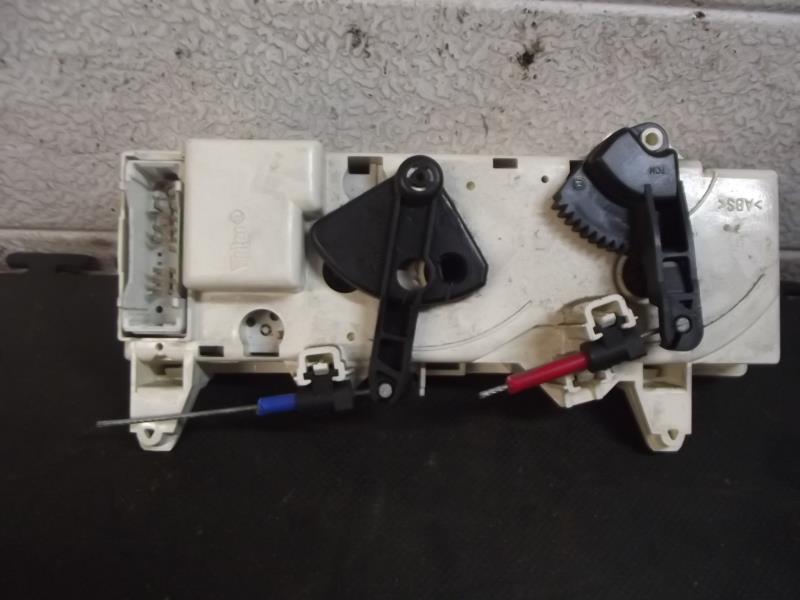 Commande chauffage RENAULT MEGANE 1 PHASE 2 Essence - 1