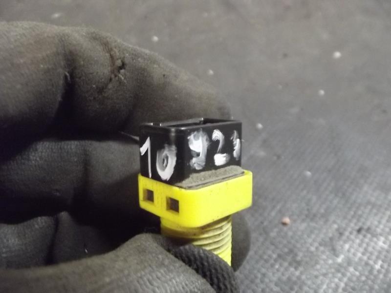 Contacteur feu stop RENAULT MEGANE 1 PHASE 2 Essence - 1