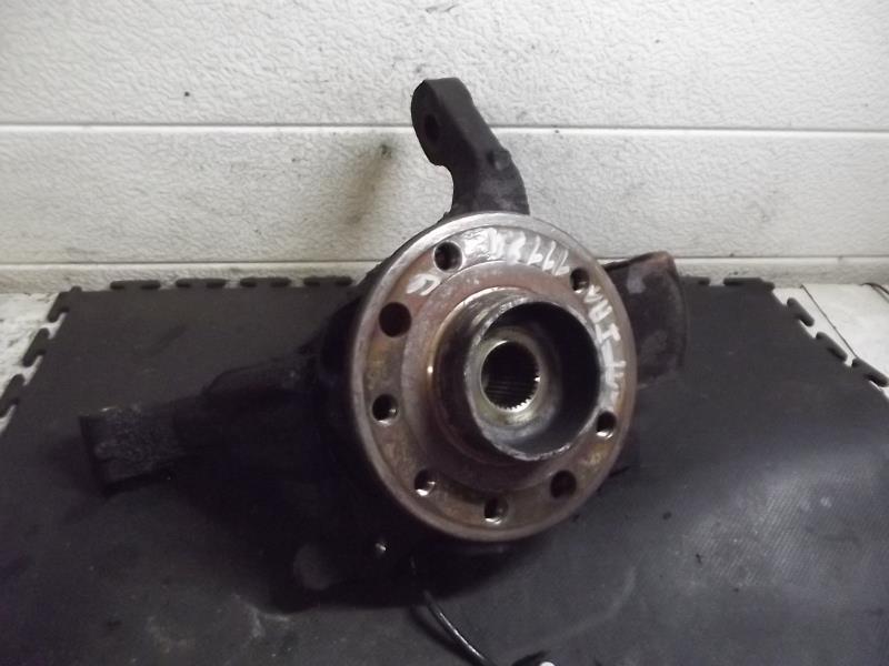 Fusee avant gauche OPEL ZAFIRA B PHASE 2 Diesel - 1