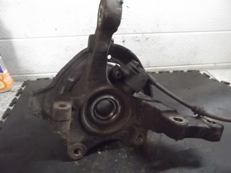 Fusee avant gauche OPEL CORSA C PHASE 1 Essence - 1