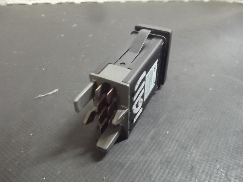 Bouton de warning VOLKSWAGEN PASSAT 4 PHASE 1 Diesel - 1
