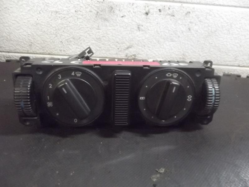 Commande chauffage MERCEDES CLASSE C 202 PHASE 1 Diesel - 1