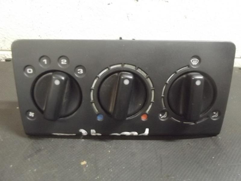 Commande chauffage VOLKSWAGEN POLO 2 Essence - 1