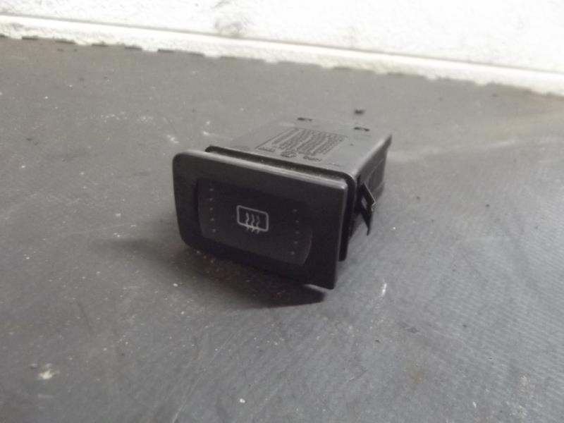Commande degivrage lunette arriere VOLKSWAGEN GOLF 4 Essence - 1