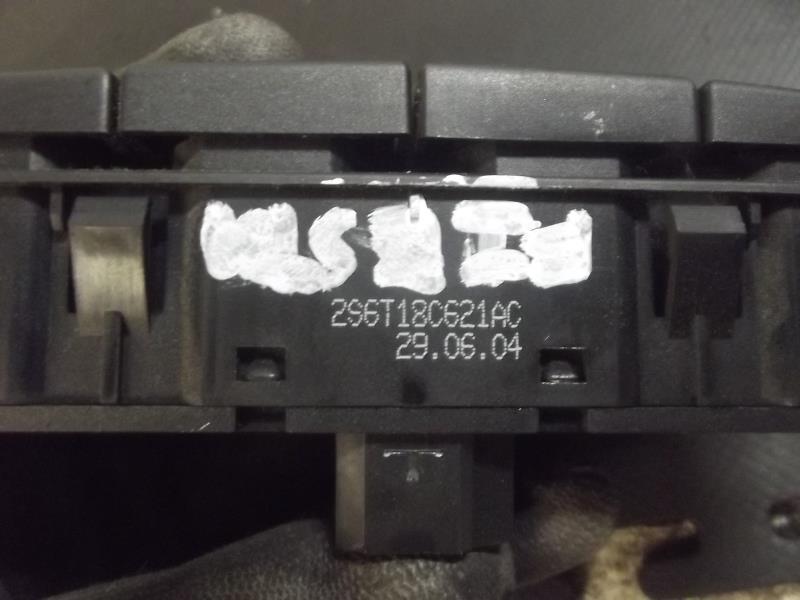 Commande degivrage lunette arriere FORD FIESTA 5 PHASE 1 Diesel - 1