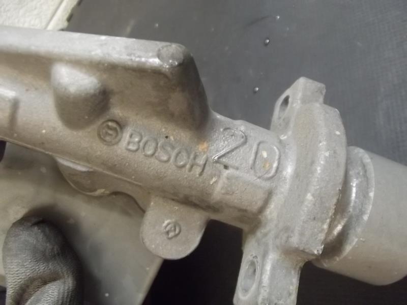 Maitre cylindre (freinage) RENAULT CLIO 2 PHASE 1 Essence - 1