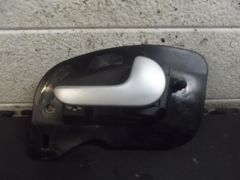 Poignee interieur avant droit OPEL CORSA C PHASE 1 Essence - 1