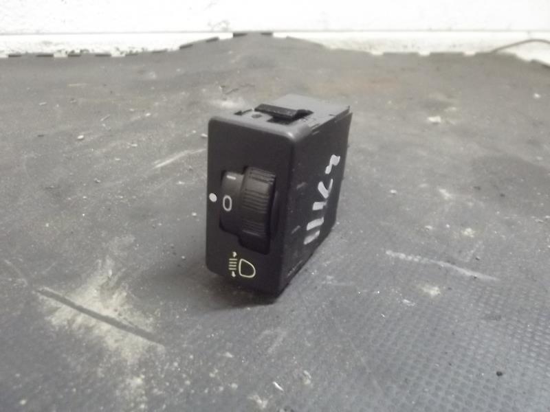 Commande de reglage hauteur de phare CITROEN XSARA PICASSO PHASE 2 Diesel - 1