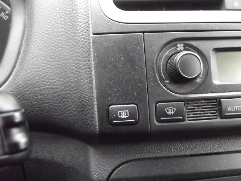 Commande degivrage lunette arriere SKODA FABIA 2 PHASE 1 Essence - 1