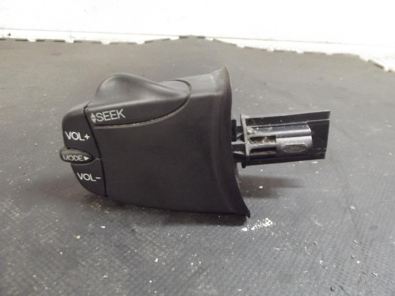 Commande autoradio FORD FUSION PHASE 2 Diesel - 1