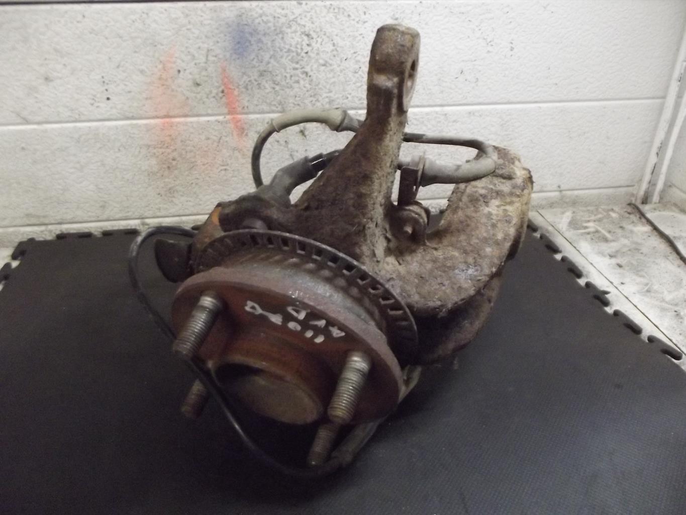 Fusee avant droit FORD FIESTA 4 PHASE 2 Diesel - 1