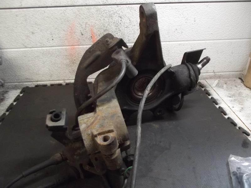 Fusee avant droit PEUGEOT 406 PHASE 1 Diesel - 1
