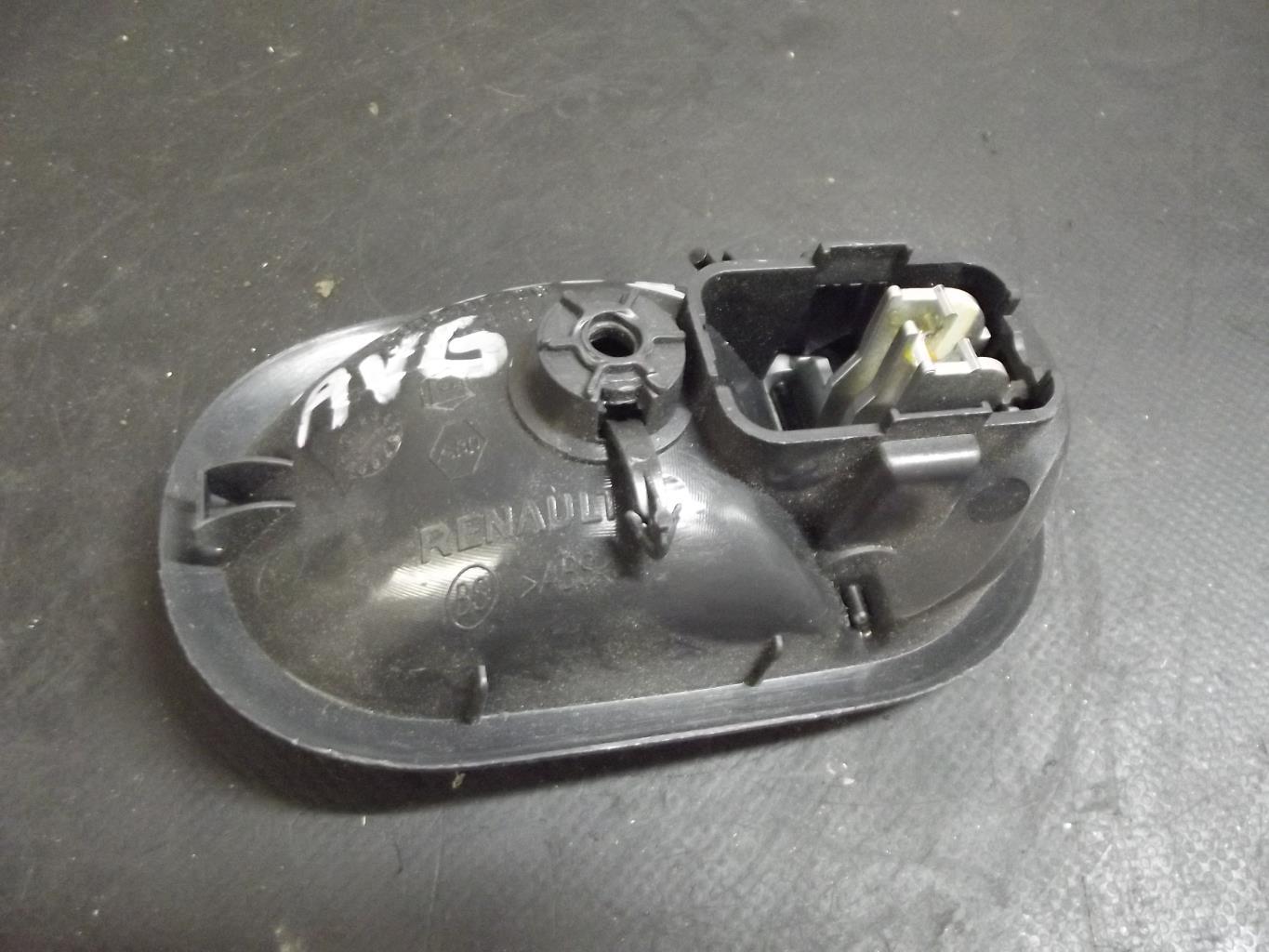 Poignee interieur avant gauche RENAULT TWINGO 2 PHASE 2 Essence - 1