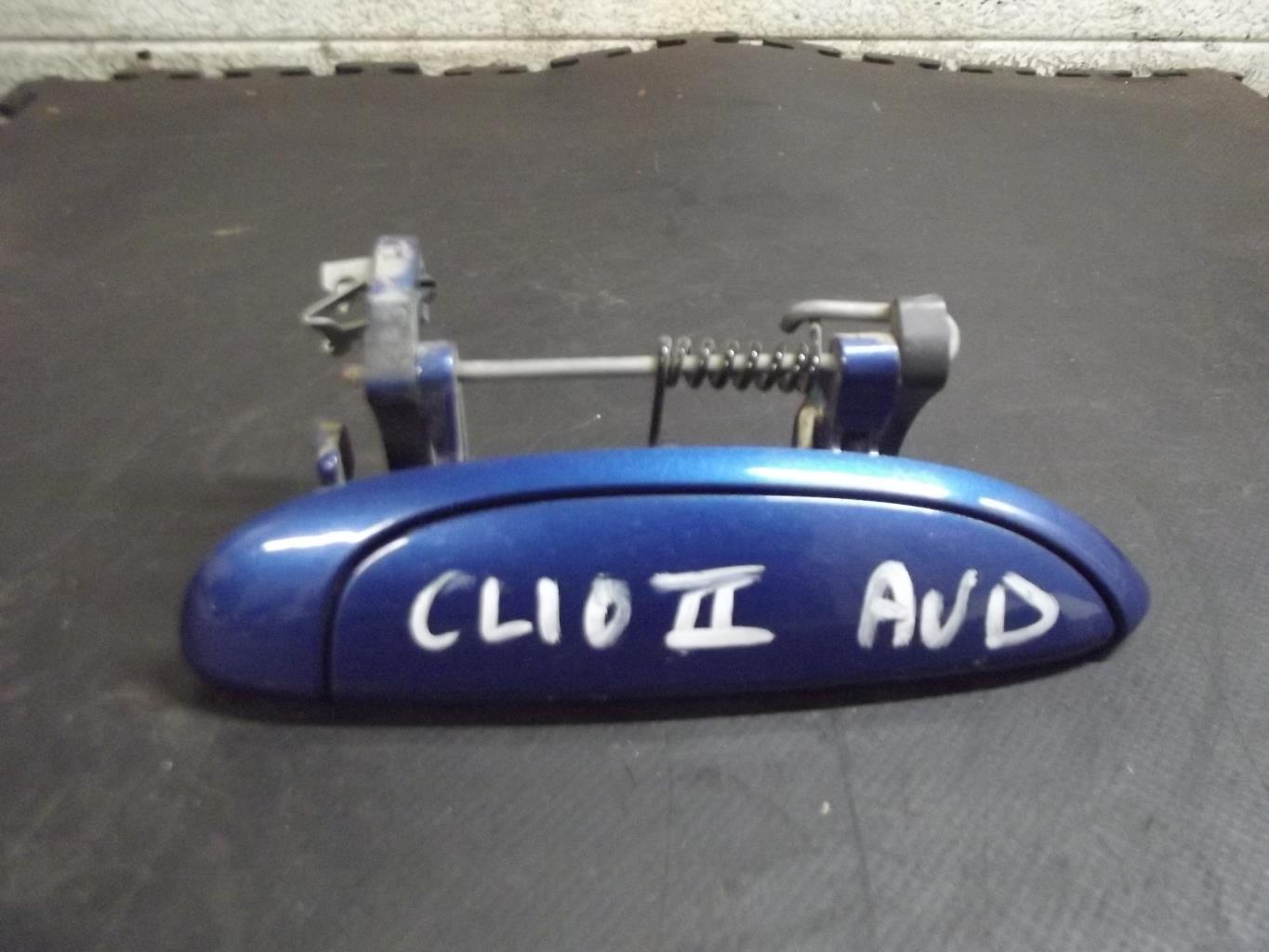 Poignee porte avant droit RENAULT CLIO 2 PHASE 2 Essence - 1