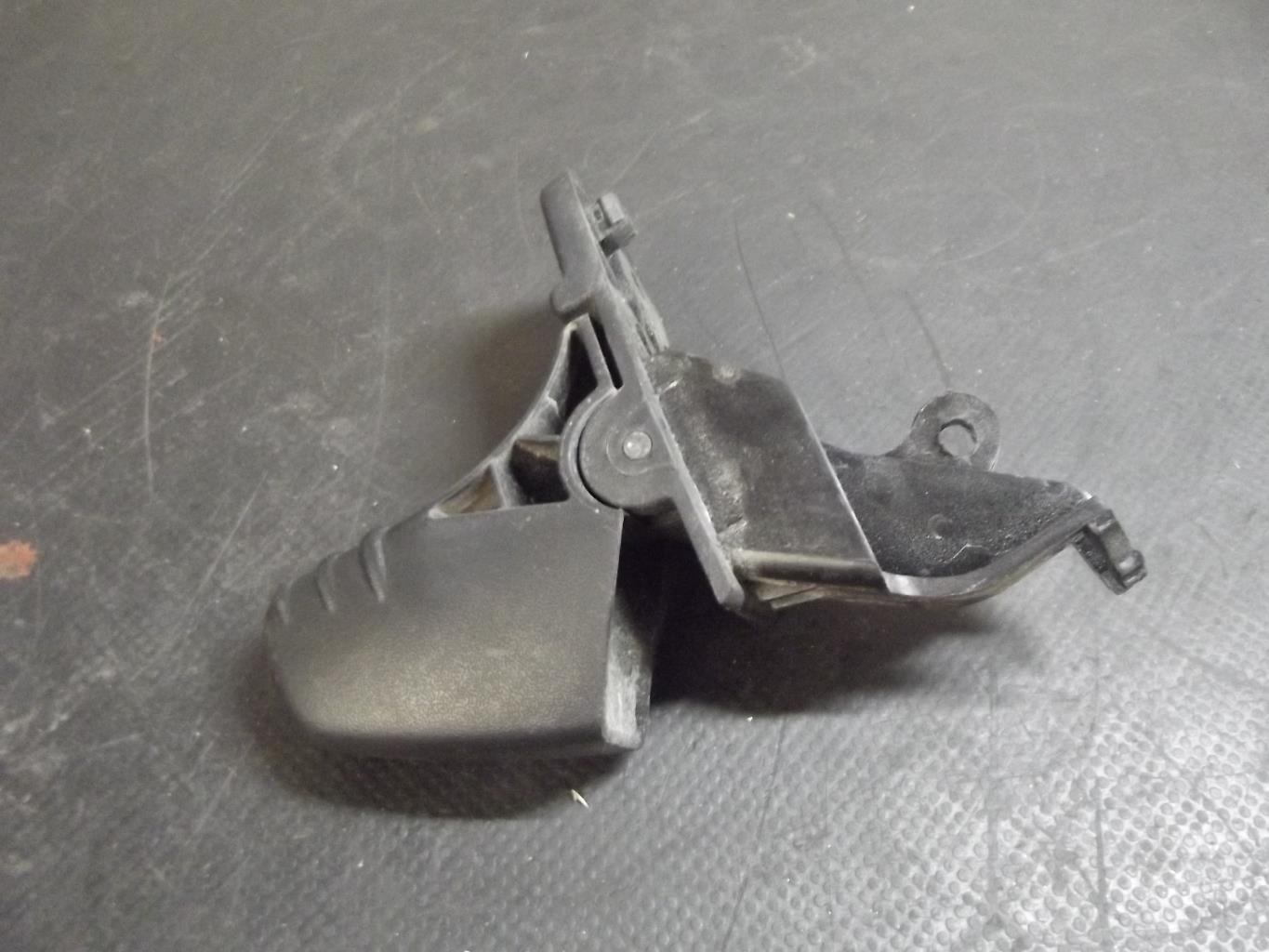 Poignee porte avant gauche RENAULT TWINGO 2 PHASE 2 Essence - 1