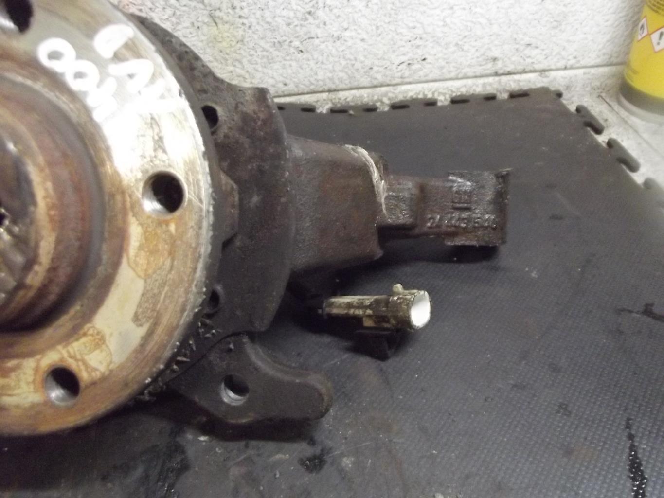 Fusee avant droit OPEL ZAFIRA A PHASE 1 Diesel - 1