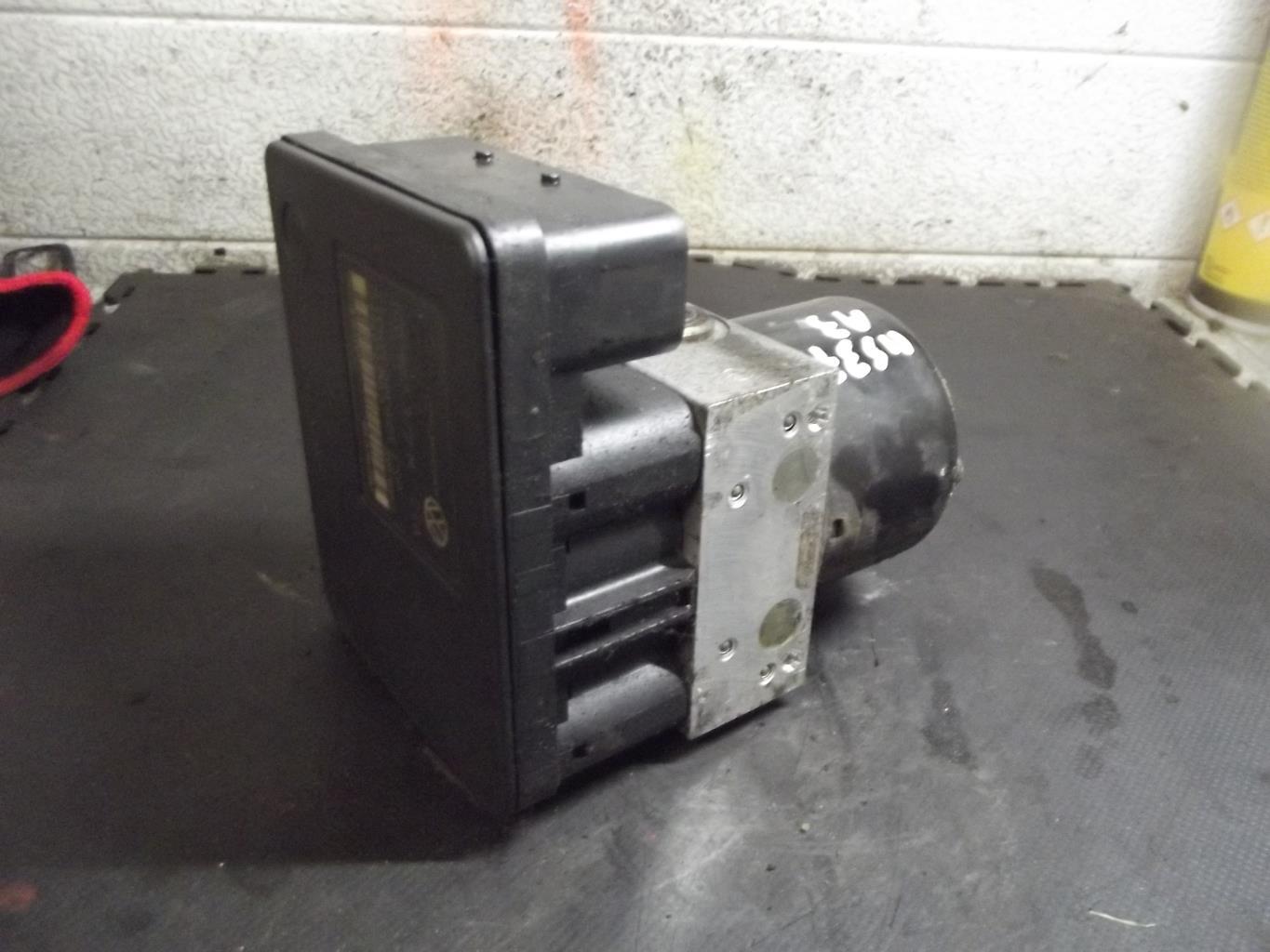 Bloc ABS (freins anti-blocage) AUDI A3 1 PHASE 2 Diesel - 1