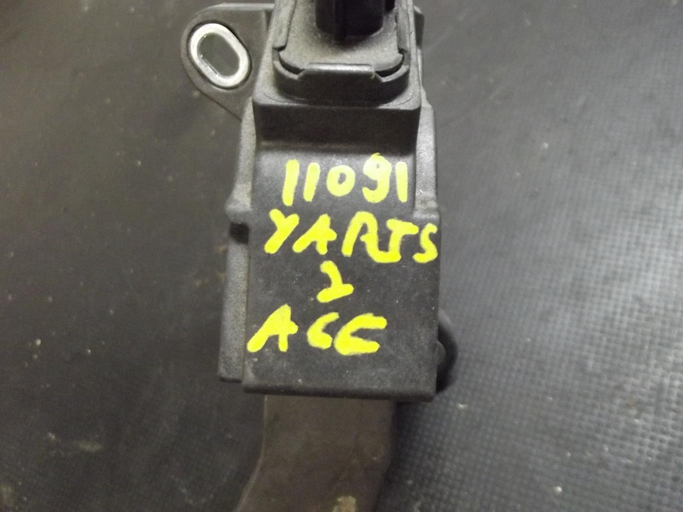 Pedale d'accelerateur TOYOTA YARIS 2 PHASE 1 Essence - 1