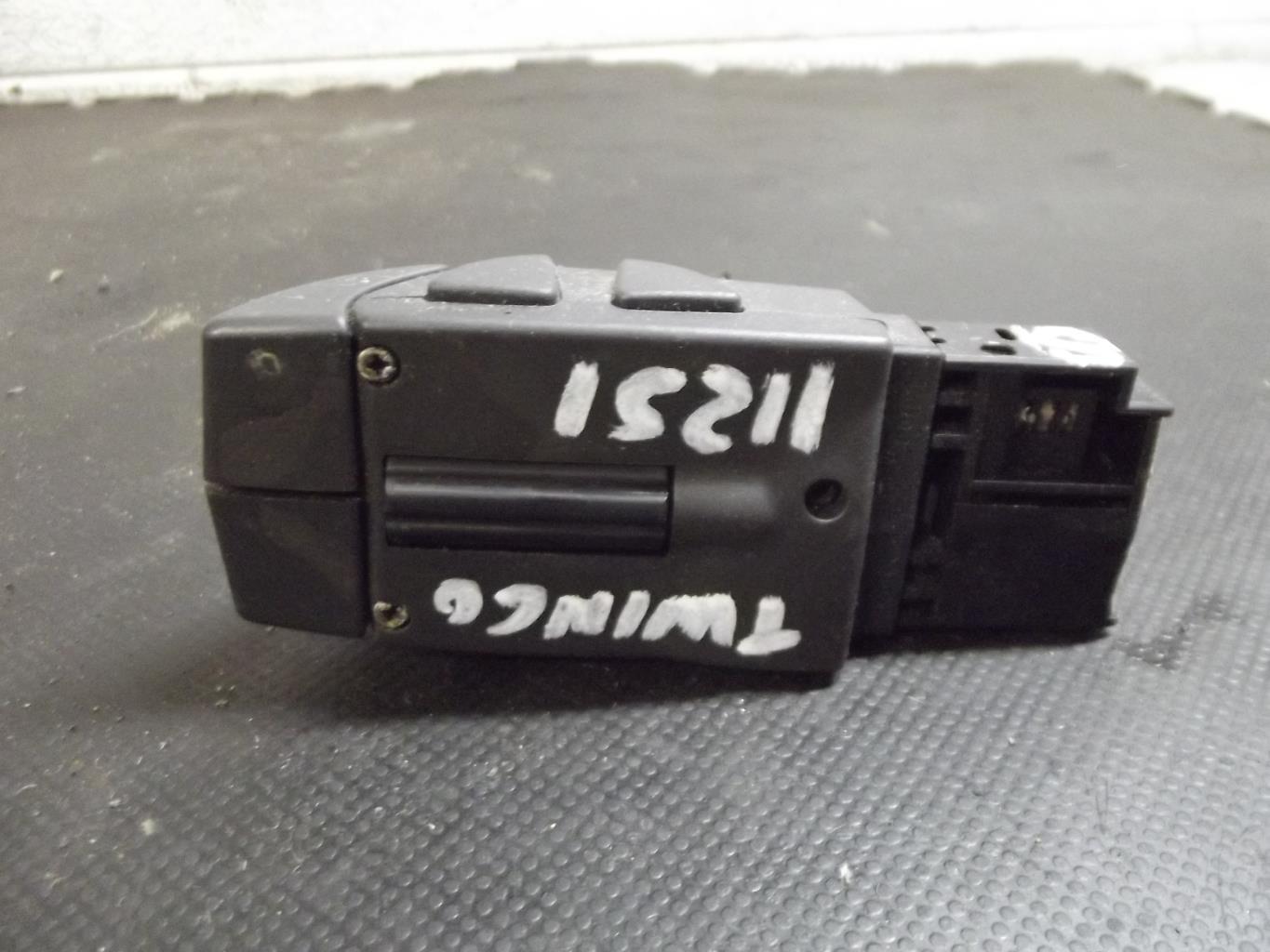 Commande autoradio RENAULT TWINGO 2 PHASE 2 Diesel - 1