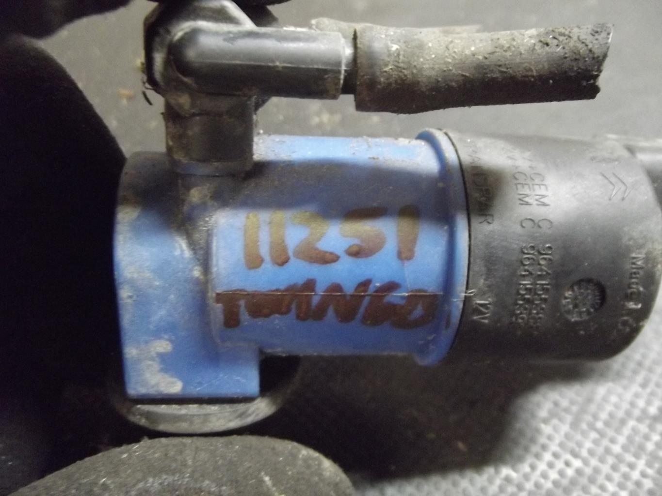 Pompe lave glace avant RENAULT TWINGO 2 PHASE 2 Diesel - 1