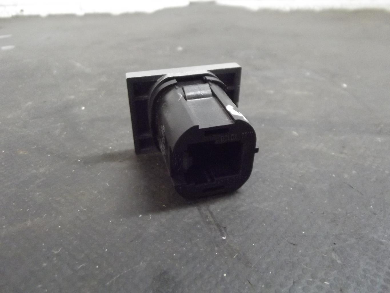 Commande degivrage lunette arriere FORD FOCUS 2 PHASE 2 Diesel - 1