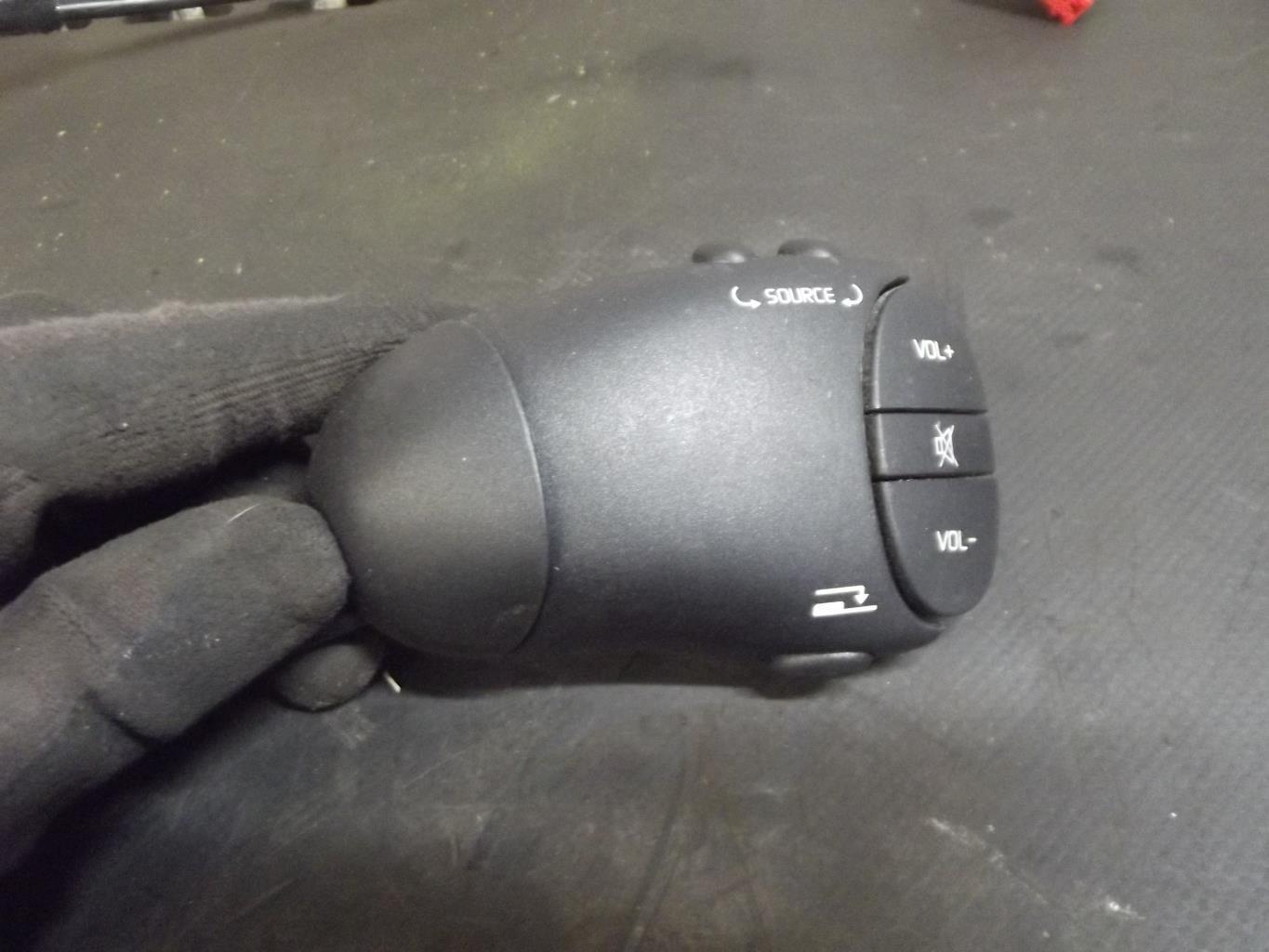 Commande autoradio RENAULT SCENIC 1 PHASE 2 Diesel - 1