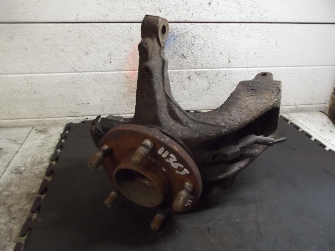 Fusee avant droit FORD C-MAX 1 PHASE 1 Diesel - 1