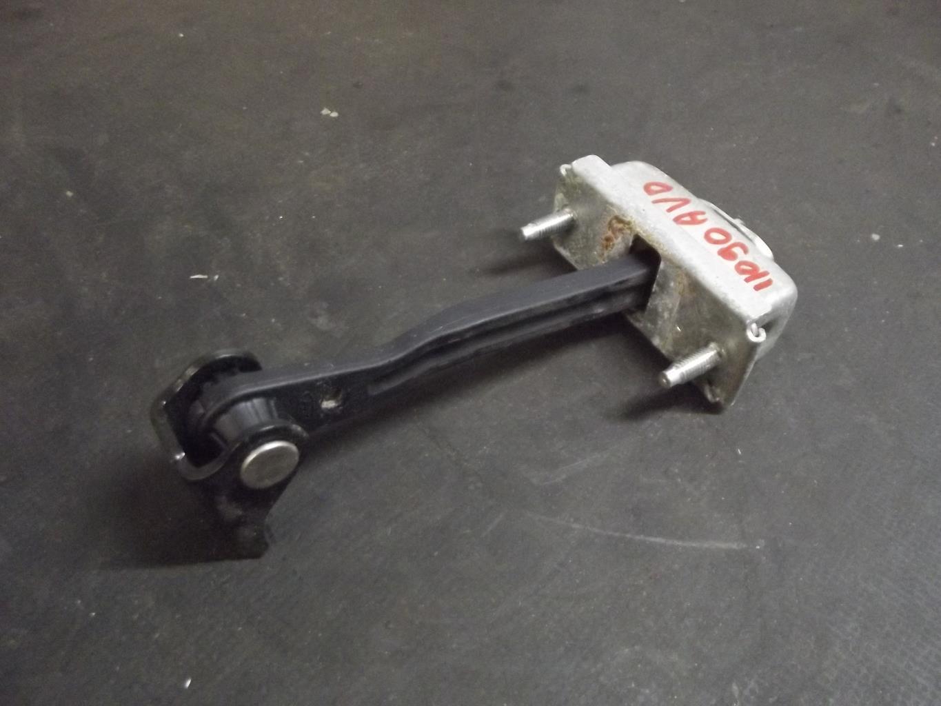 Arret de porte avant droit FORD FOCUS 2 PHASE 2 Diesel - 1