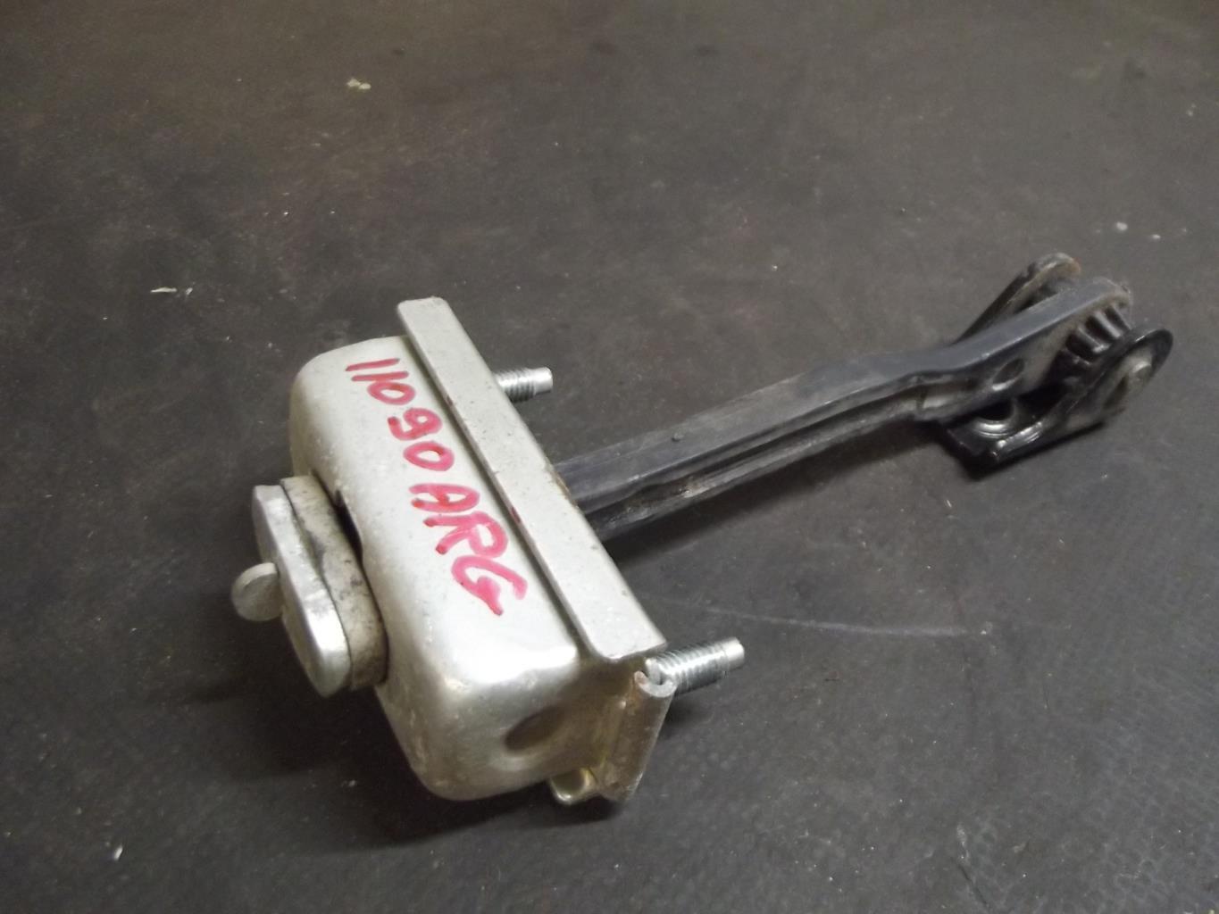 Arret de porte arriere gauche FORD FOCUS 2 PHASE 2 Diesel - 1