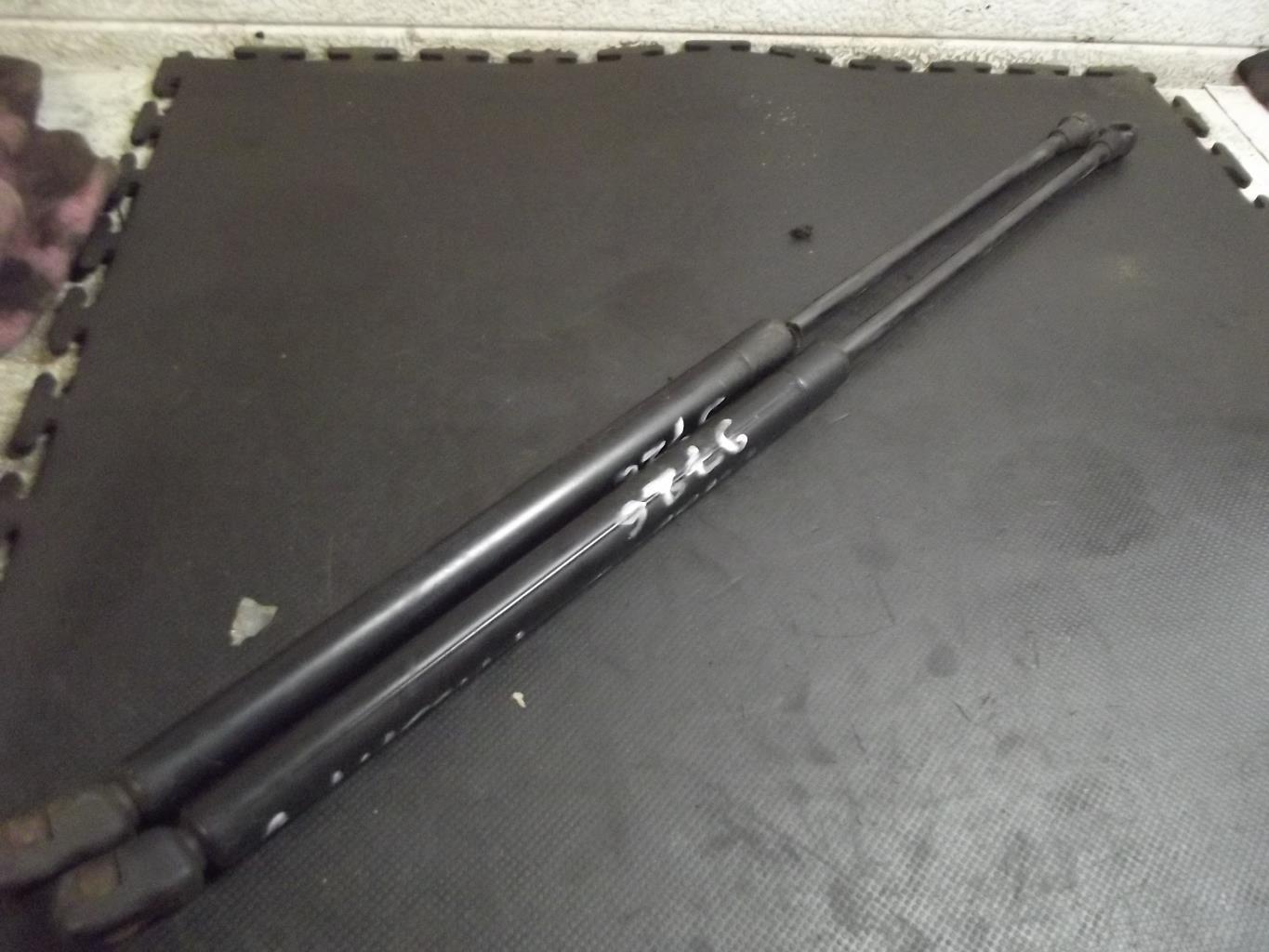 Verin de coffre VOLKSWAGEN PASSAT 4 PHASE 1 BREAK Diesel - 1