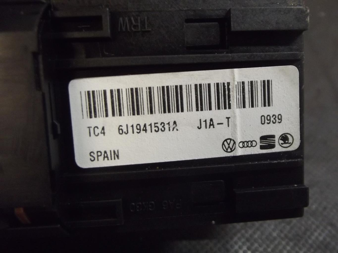 Commande de phare SEAT IBIZA 4 PHASE 1 Essence - 1