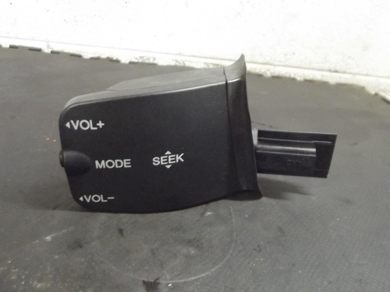 Commande autoradio FORD C-MAX 1 PHASE 2 Diesel - 1