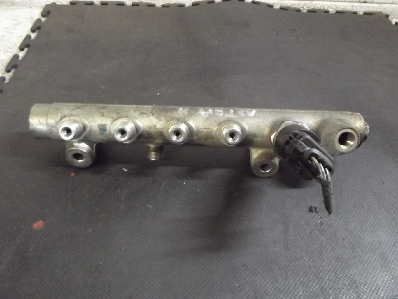 Rampe injection OPEL ASTRA H GTC PHASE 1  - 1