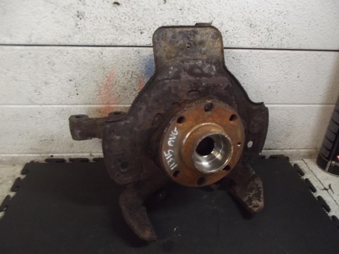 Fusee avant gauche OPEL ASTRA G BREAK Essence - 1