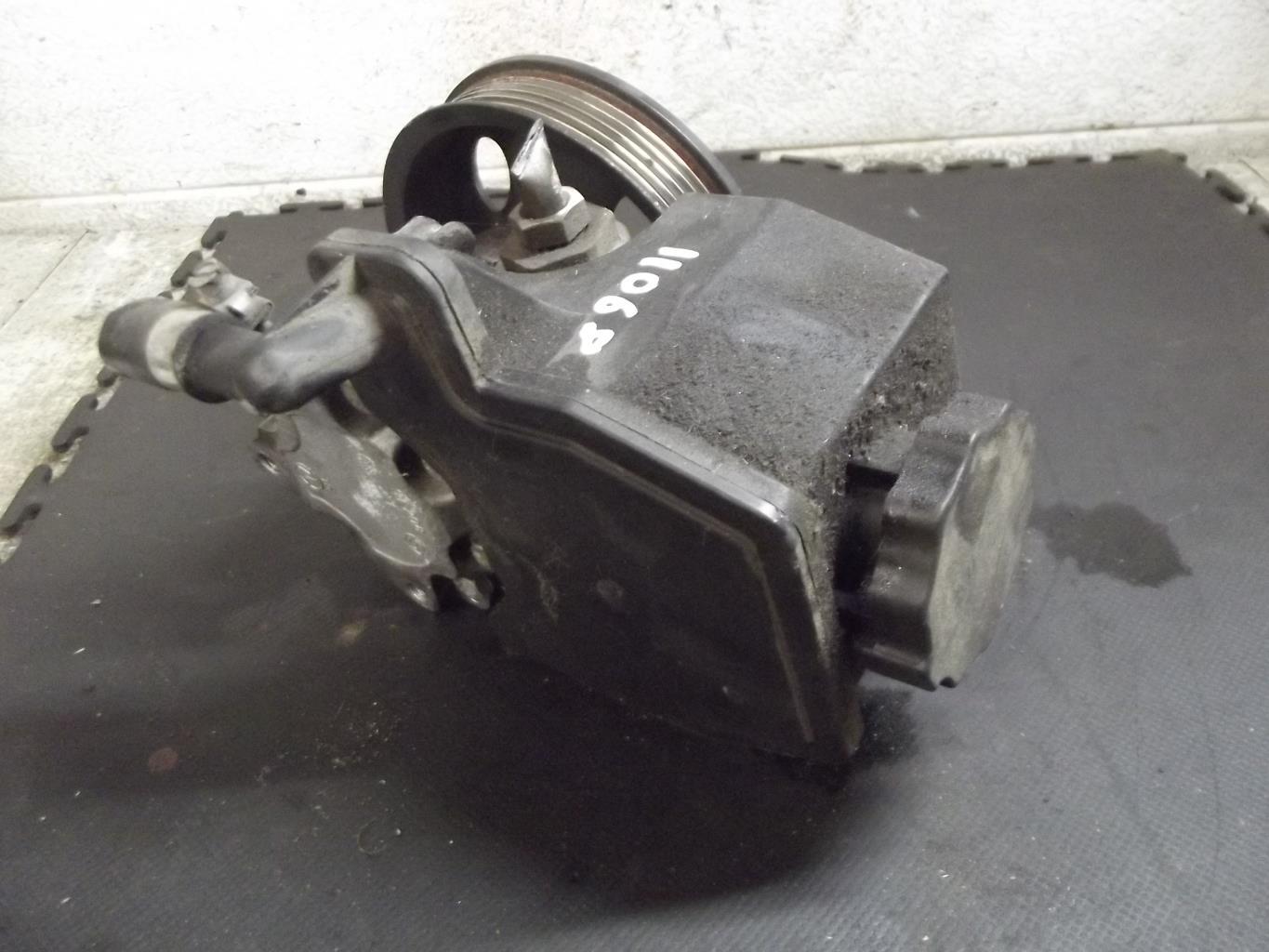 Pompe de direction MERCEDES CLASSE C 203 PHASE 1 Essence - 1