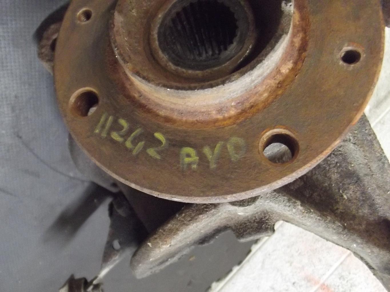 Fusee avant droit PEUGEOT 405 PHASE 1 Essence - 1