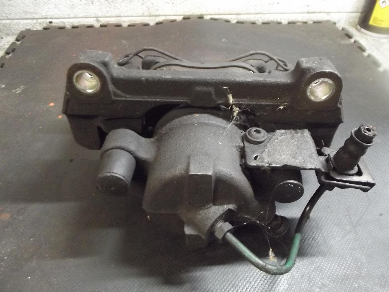 Etrier avant gauche (freinage) RENAULT LAGUNA 2 PHASE 1 Diesel - 1