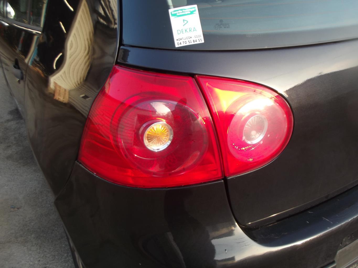 Feu arriere secondaire gauche (feux) VOLKSWAGEN GOLF 5 Essence - 1