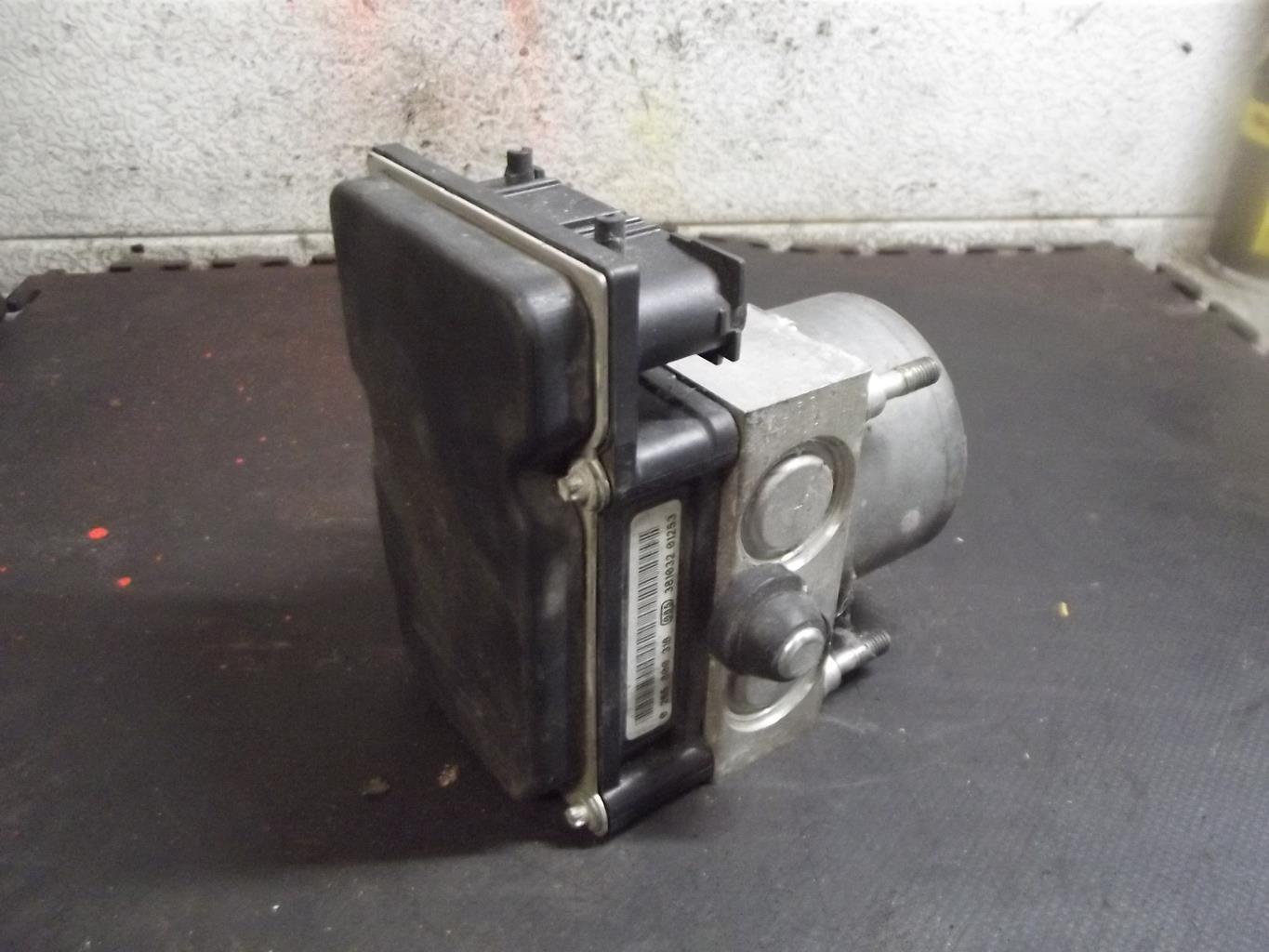 Bloc ABS (freins anti-blocage) RENAULT CLIO 2 PHASE 2 Diesel - 1