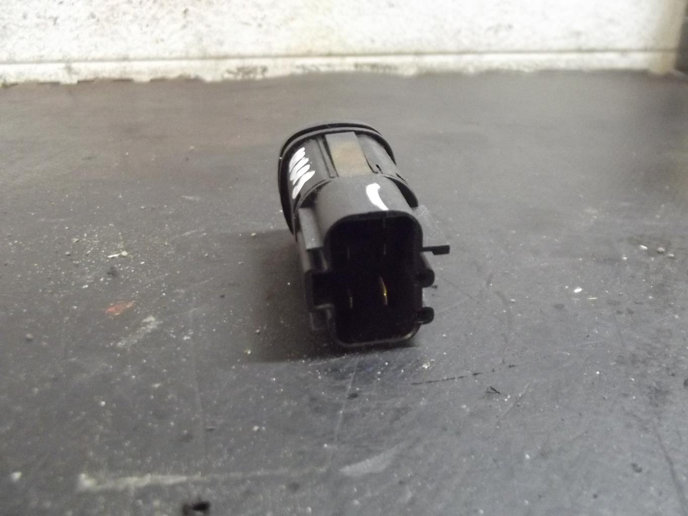 Commande degivrage lunette arriere FORD FIESTA 4 PHASE 2 Diesel - 1